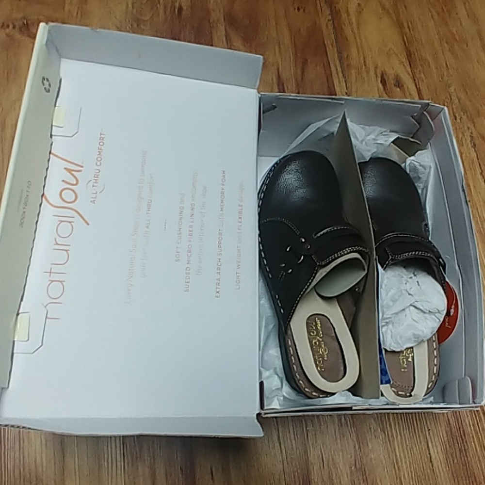 Natural Soul Brown leather Mules